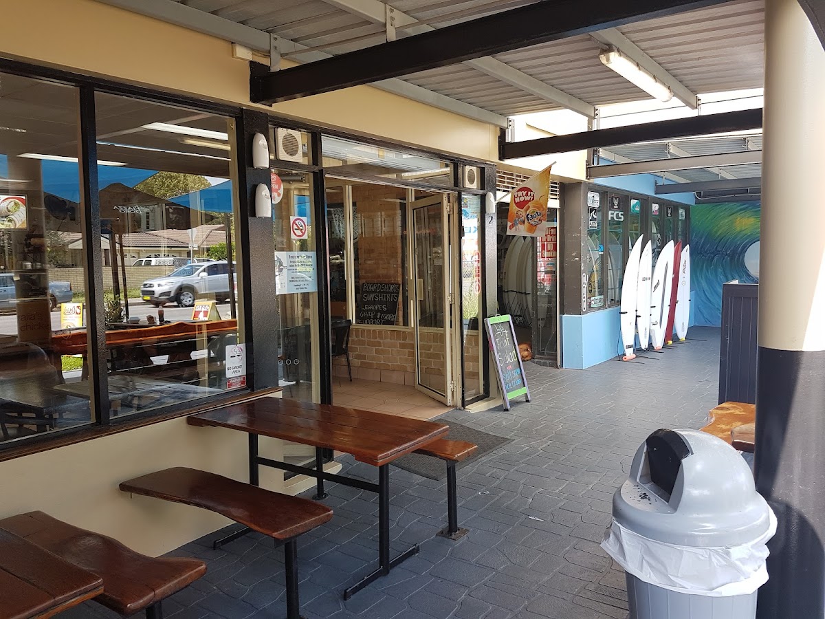 Lj's Cafe
